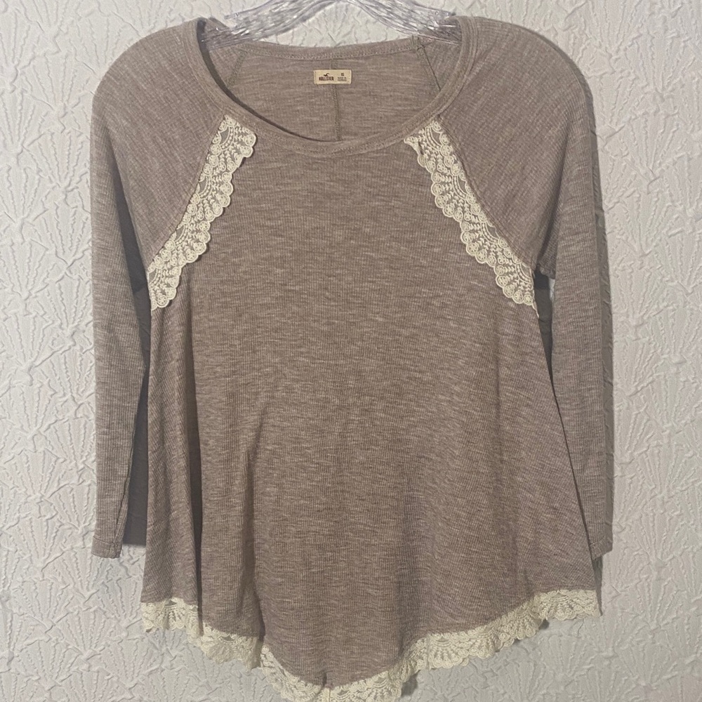 Hollister Brown Long Sleeve Top with Lace Accents Cabincore Baddie Unassuming